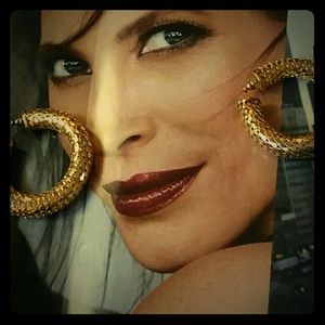 VINTAGE 70'S ERA GOLD TEXTURED DISCO EARRINGS!